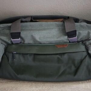 Peak Design Travel Duffel 35L in Sage